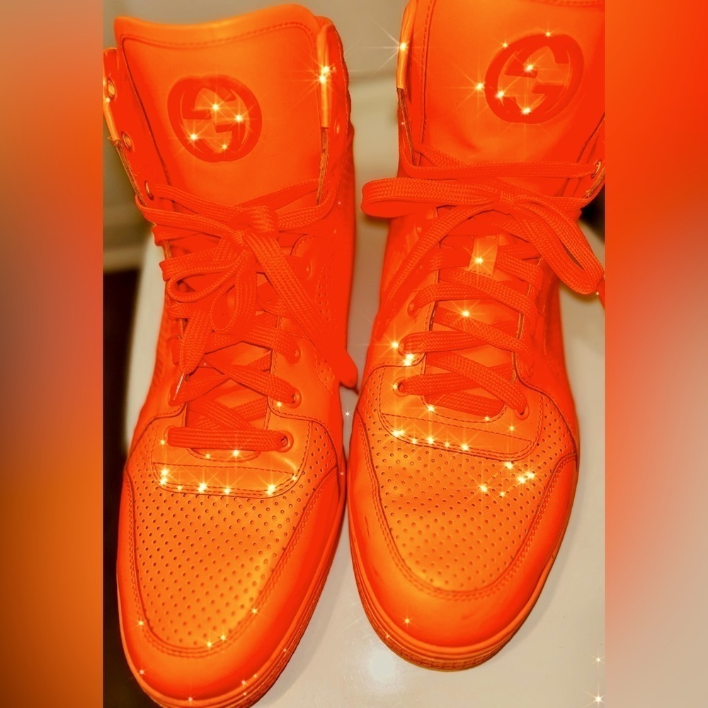 🔥🔥🔥SUPER RARE GUCCI!!!! DOUBLE GG LEATHER HI-TOP NEON ORANGE SNEAKERS!